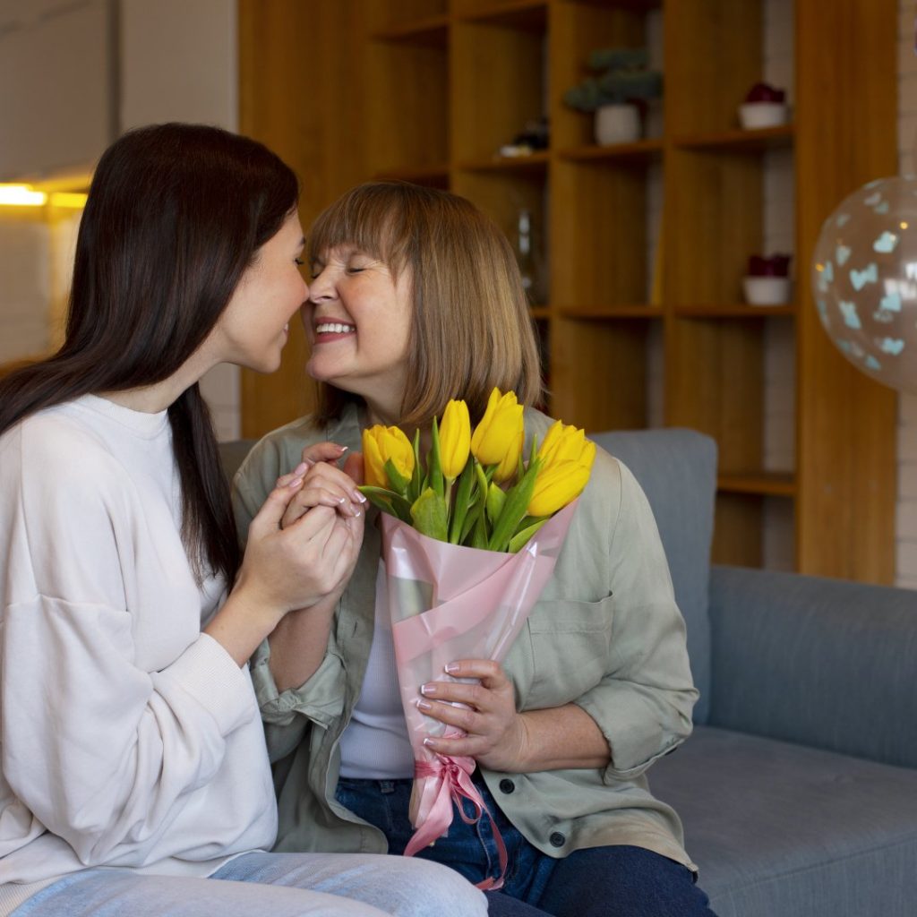 Не лише слова: ідеї подарунків для мами
